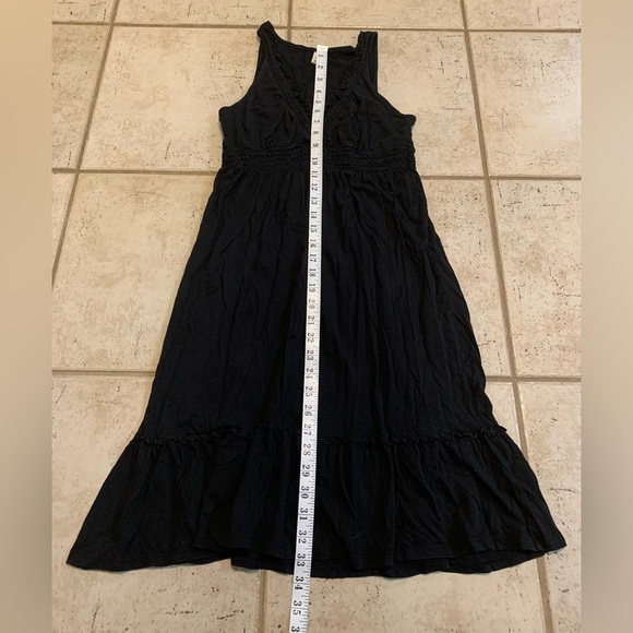 💜 Old Navy Black V-Neck Ruffle Maxi Dress Smocked Waist S - Picture 5 of 6